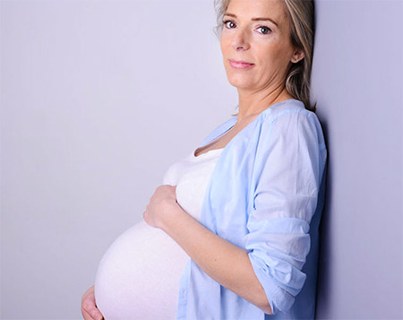 risques santé grossesse tardive maman